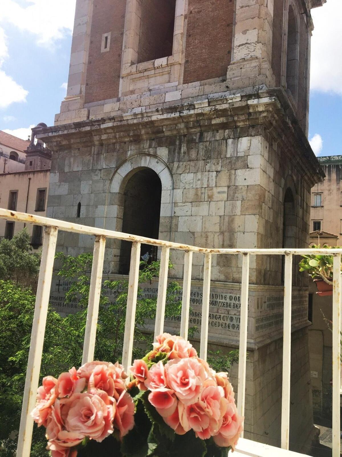 Апартаменты Maria Rosaria A Santa Chiara Spaccanapoli Экстерьер фото